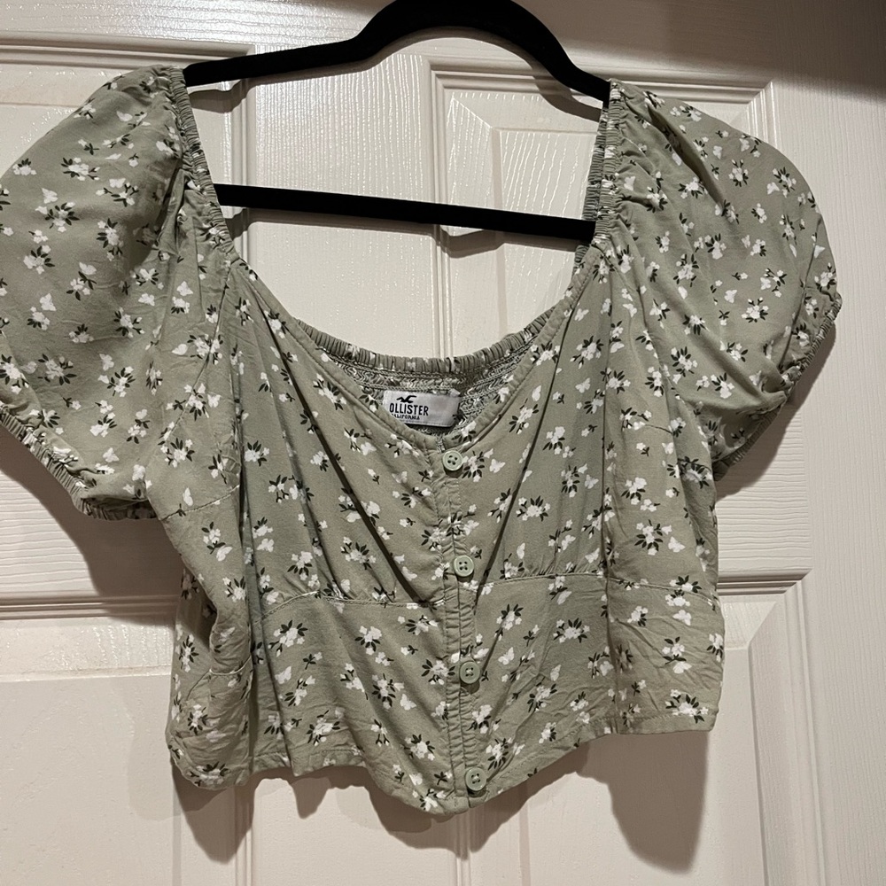L green hollister off the shoulder top